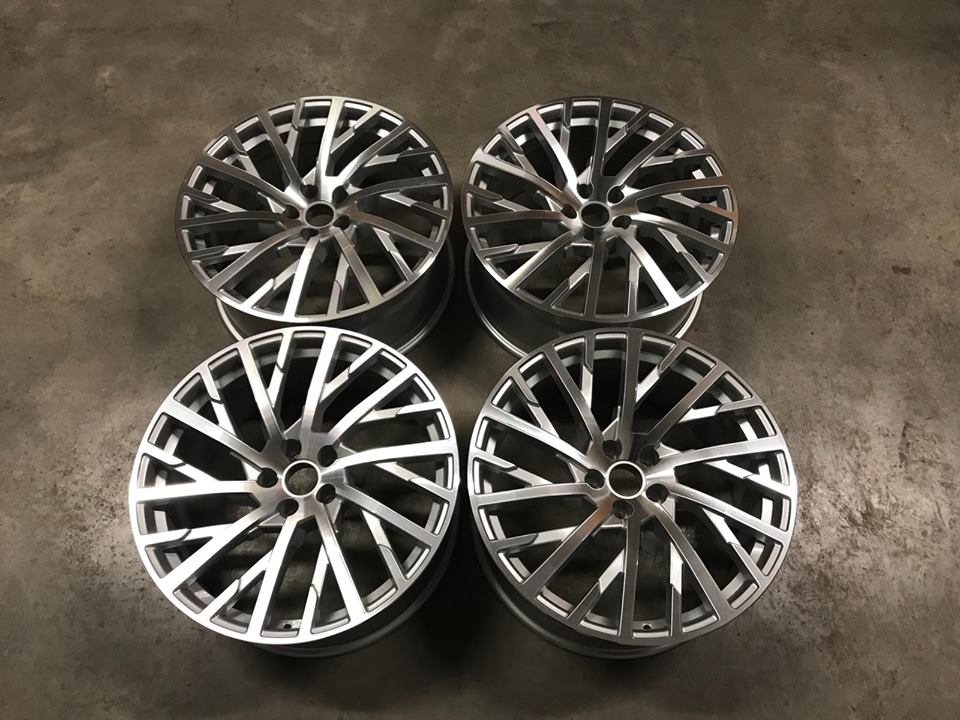 Audi A8L 55 Inspirerade Lättmetallfälgar