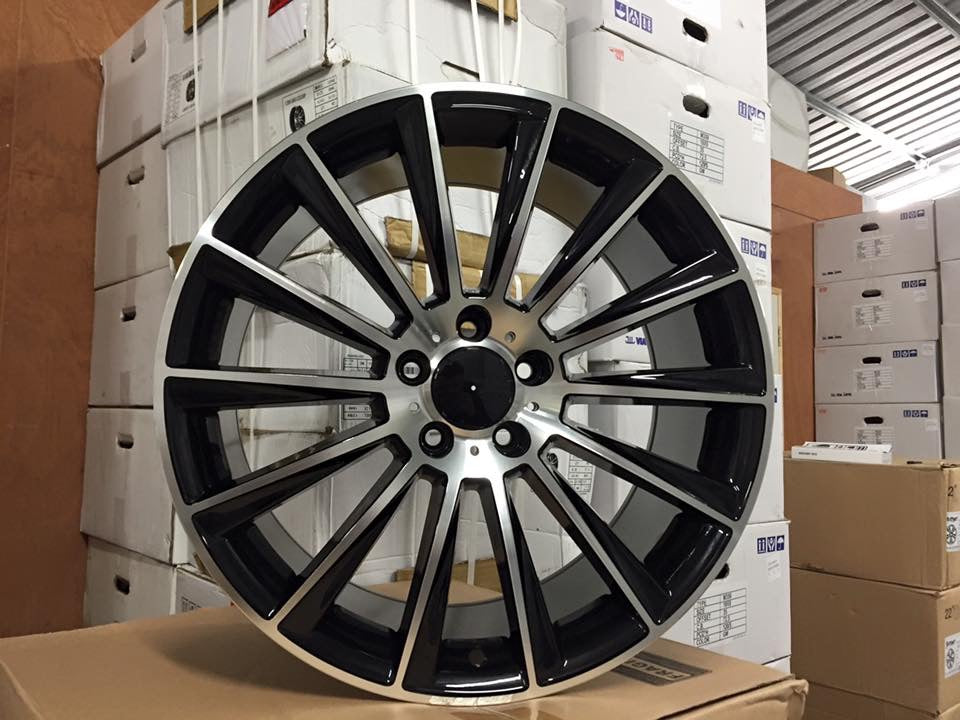 AMG Twist Style fälgar – Gloss Black / Machined