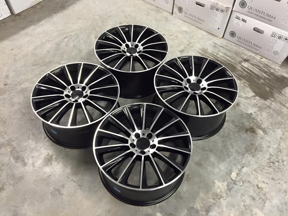 AMG Twist Style fälgar – Gloss Black / Machined