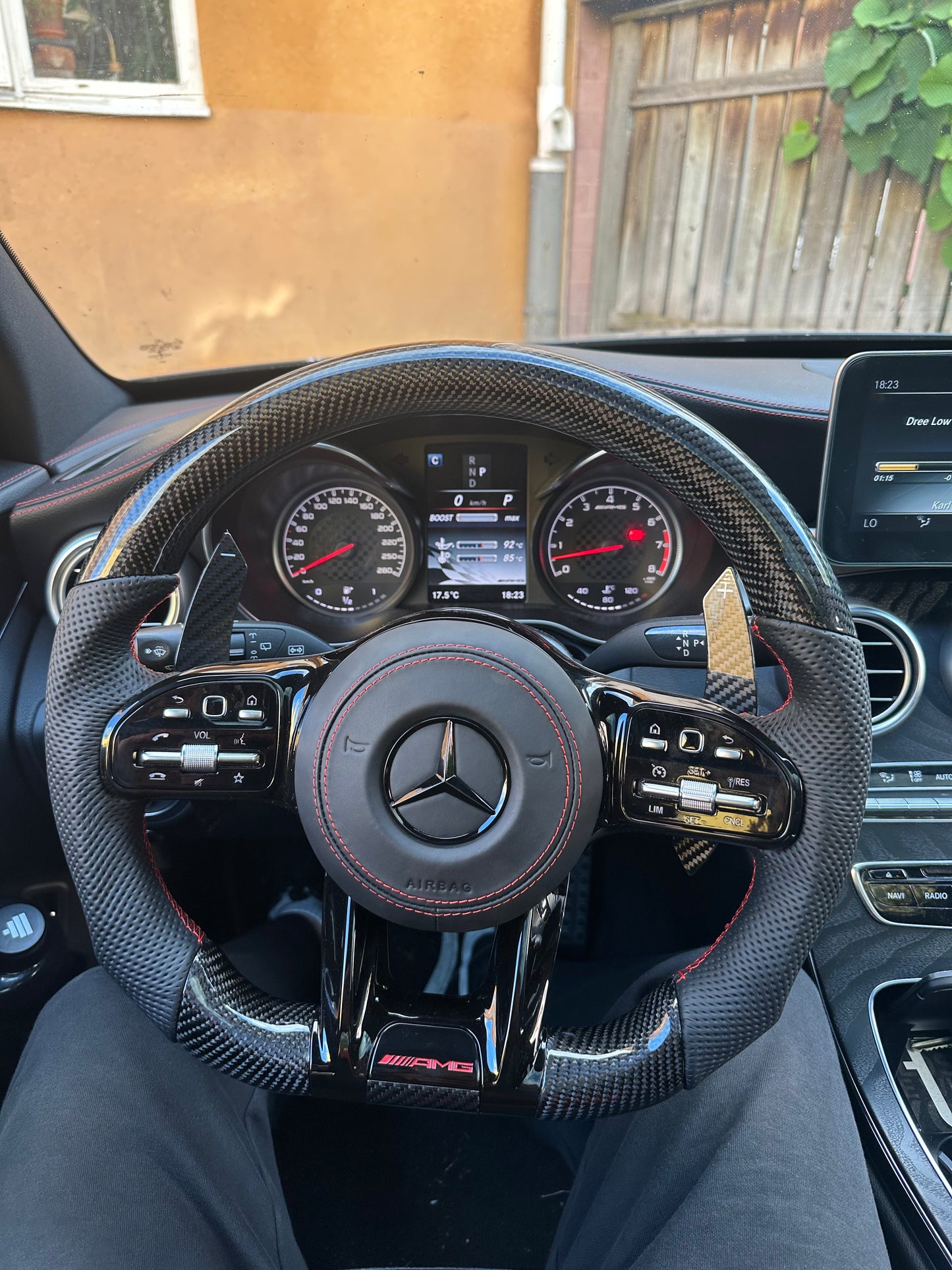 Facelift ratt till Mercedes - Kolfiber