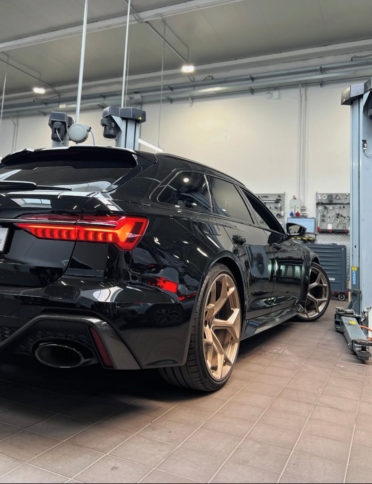 Lättmetallfälgar i RS6-stil – Satin Bronze