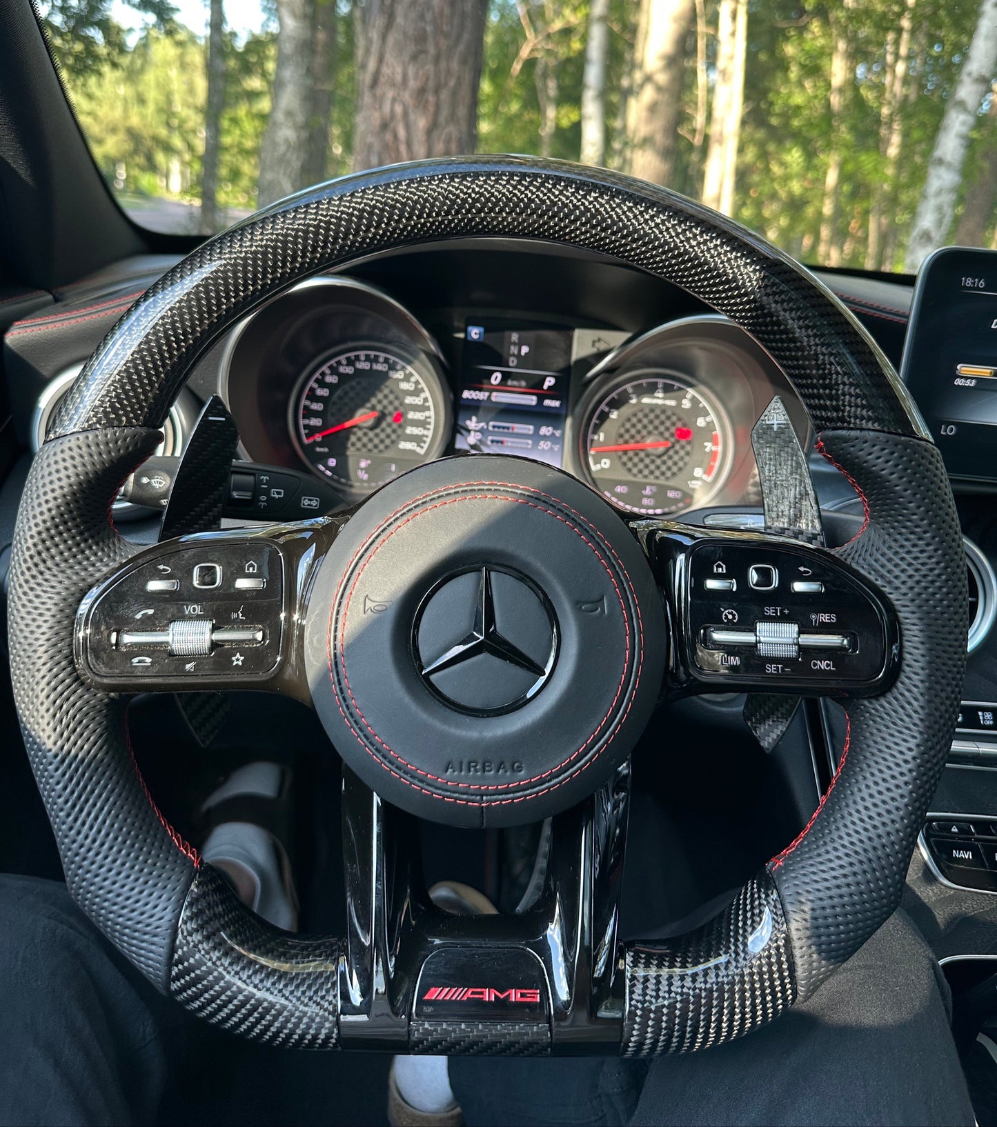 Facelift ratt till Mercedes - Kolfiber