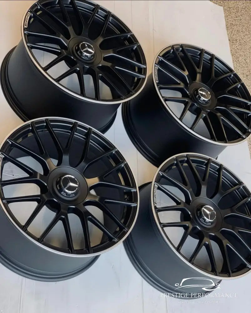 Lättmetallfälgar i AMG-stil - Silverpolerad kant 19-21 tum