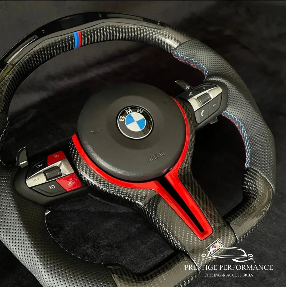 Sportratt i Kolfiber med LED-display – Passar BMW F‑ och G‑serien