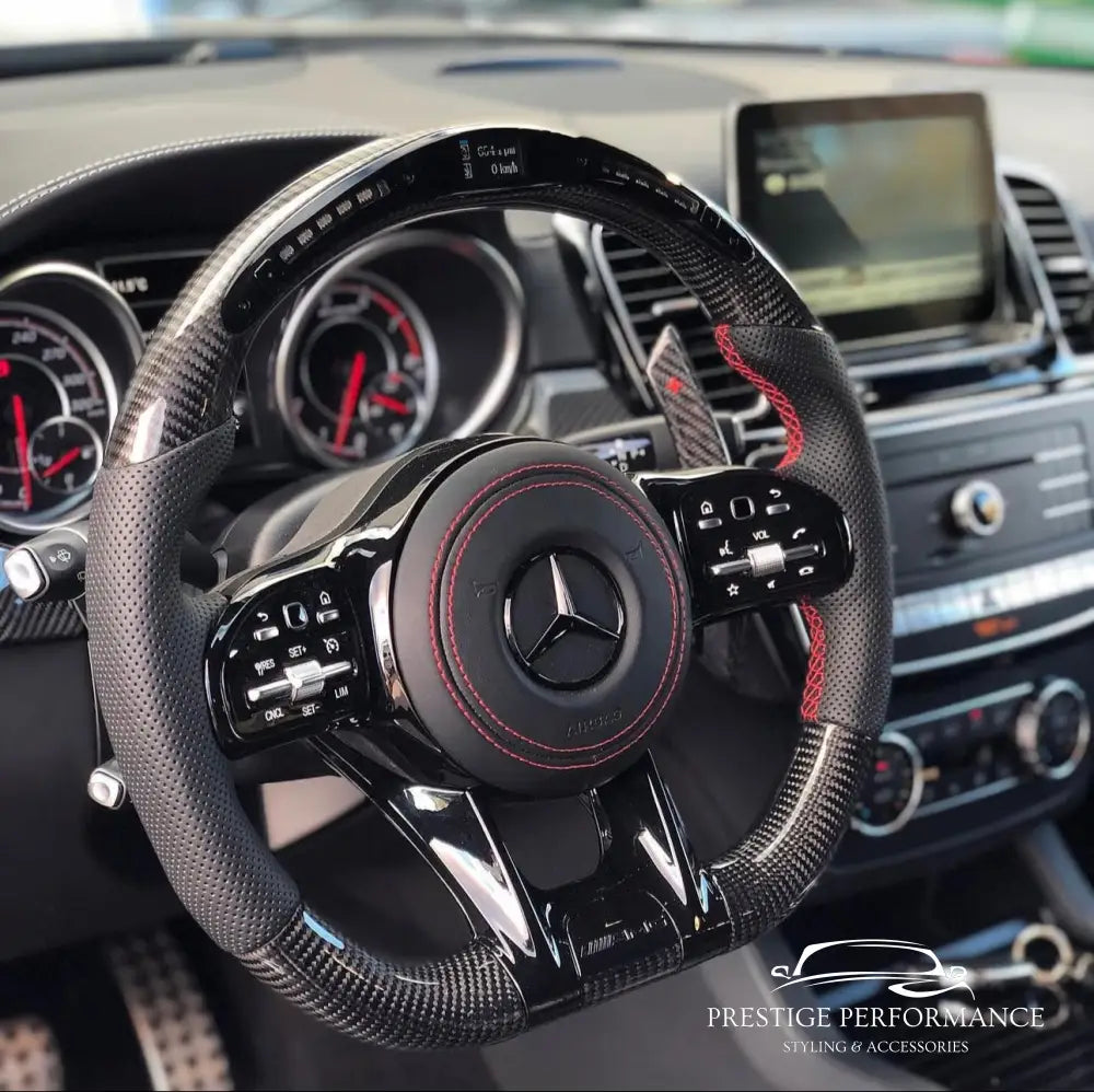 Sportratt med kolfiber & LED-display – Mercedes-kompatibel