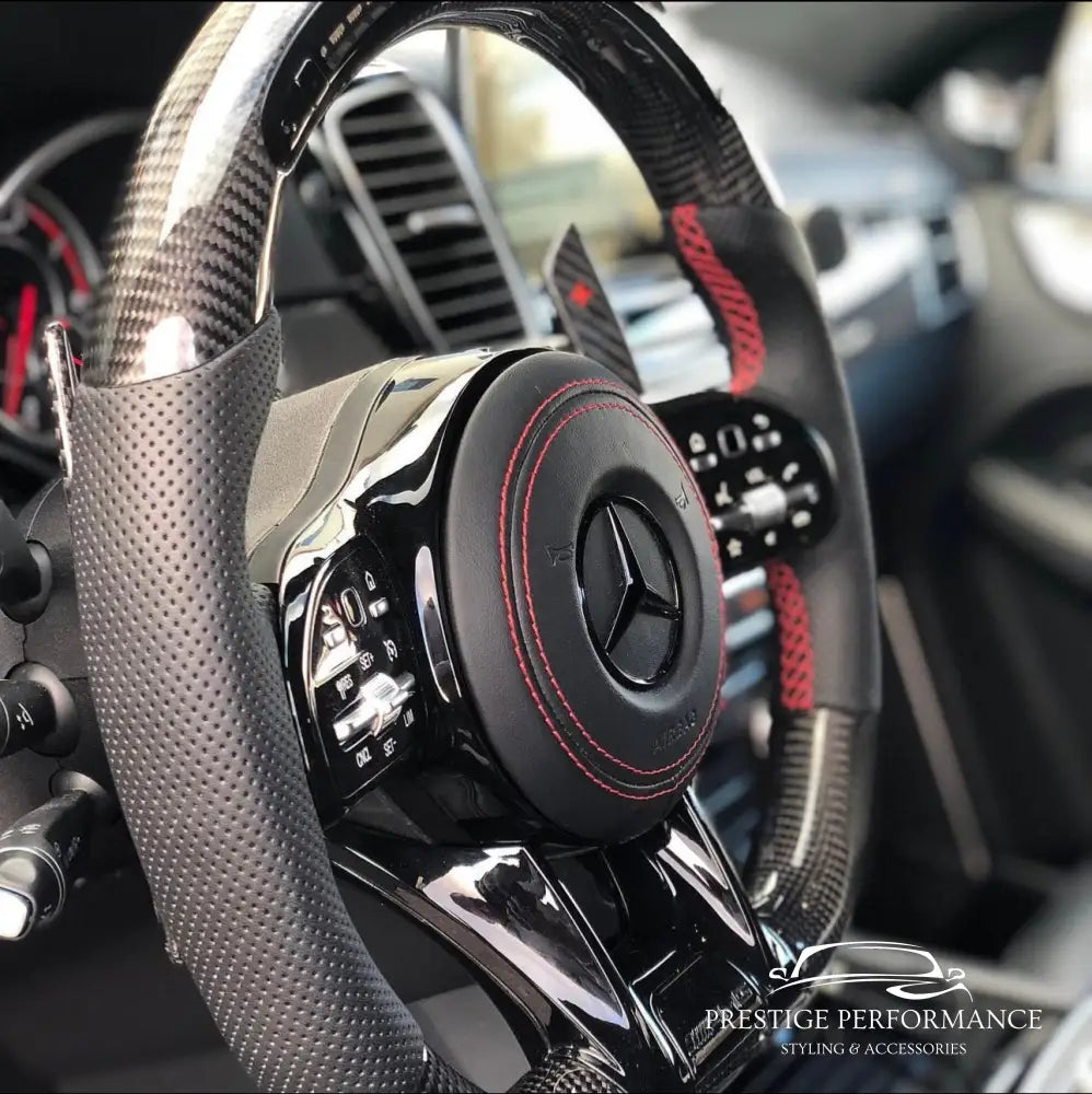 Sportratt med kolfiber & LED-display – Mercedes-kompatibel