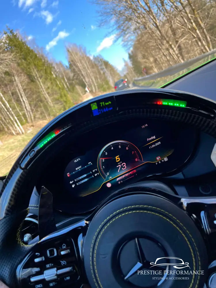 Sportratt med kolfiber & LED-display – Mercedes-kompatibel