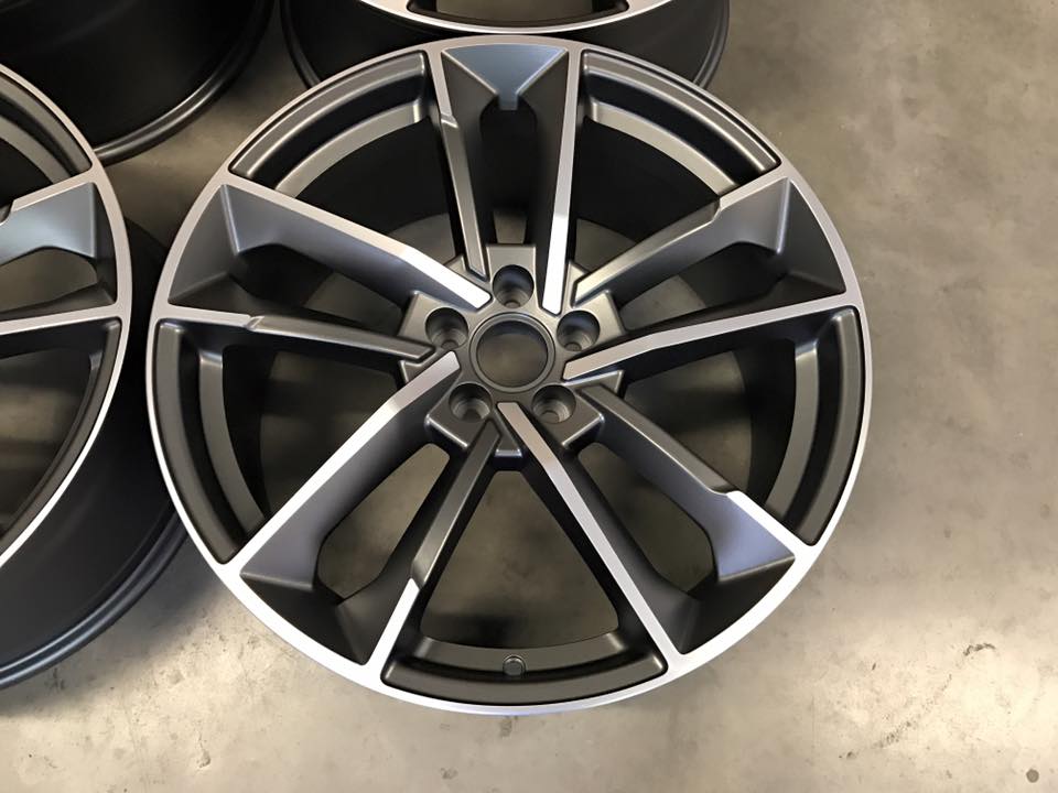 RS7 Performance Inspirerade Lättmetallfälgar