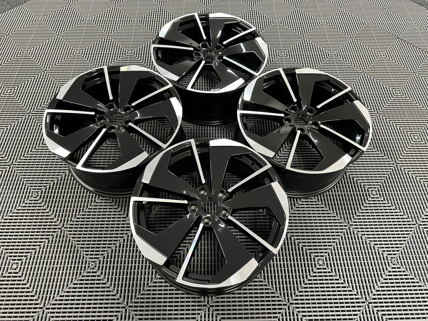 Skoda Comet Inspirerade Lättmetallfälgar
