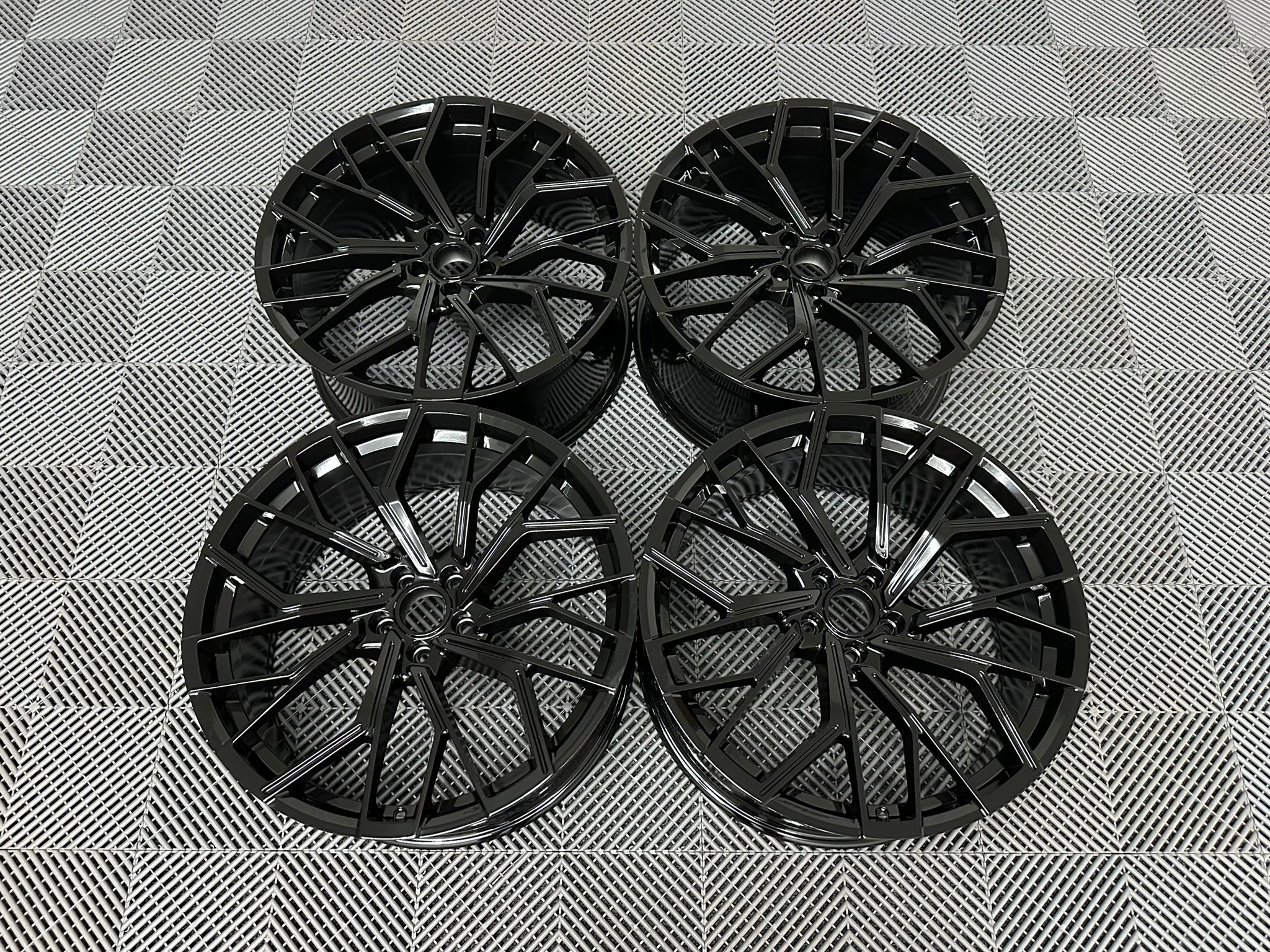 https://cmwheels.com/wp-content/uploads/2023/08/A6-AVANT-GB-1.jpg