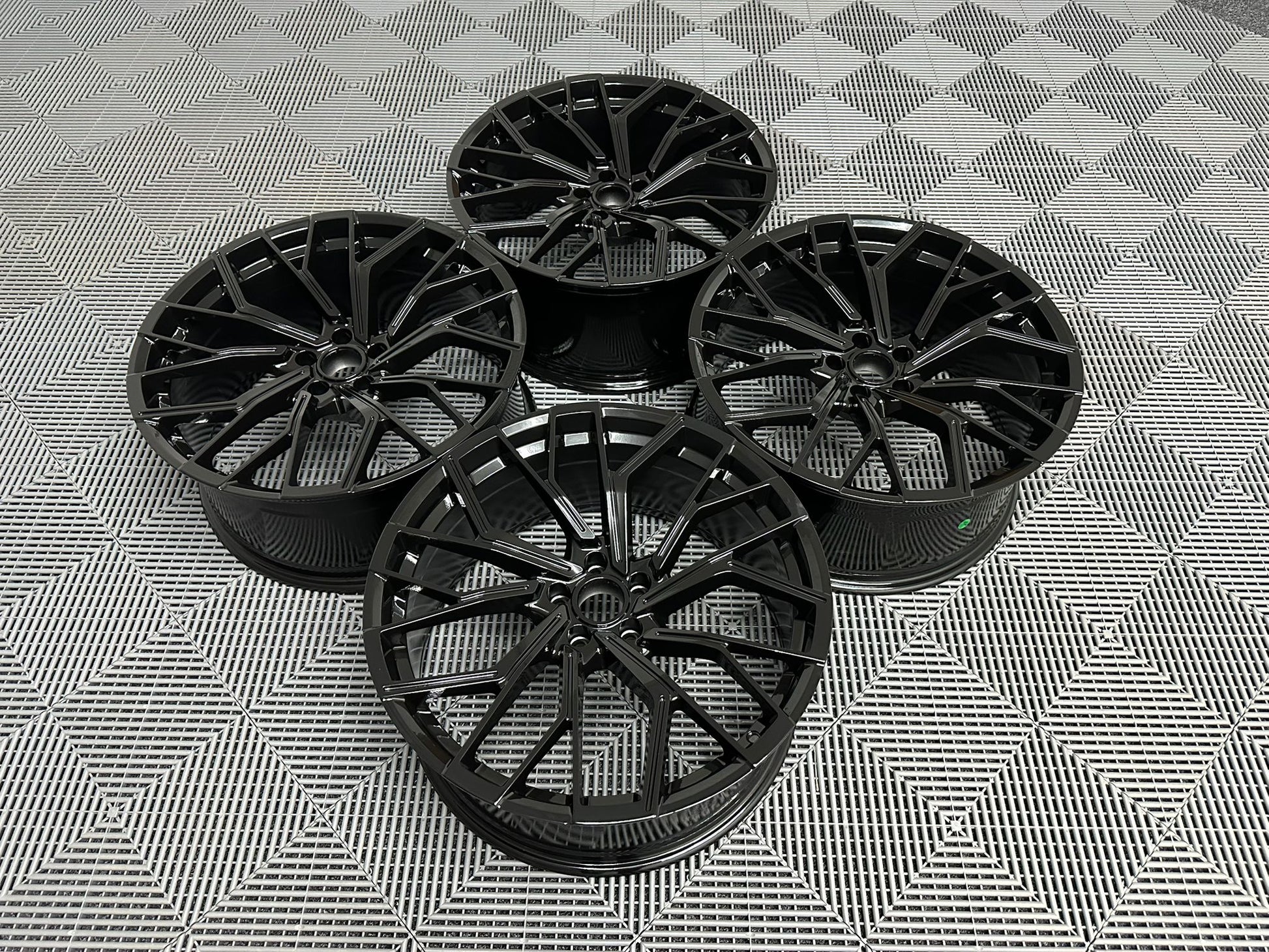 https://cmwheels.com/wp-content/uploads/2023/08/A6-AVANT-GB-4.jpg