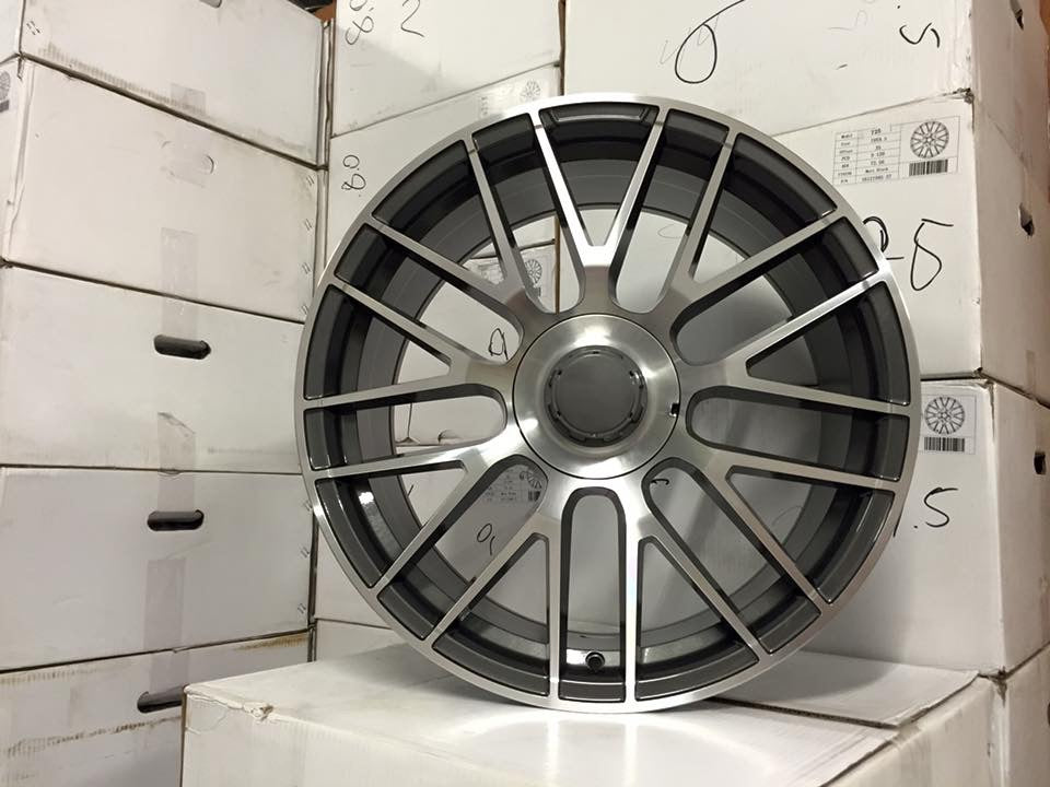 20″ Staggered lättmetallfälgar i AMG-stil – Gun Metal