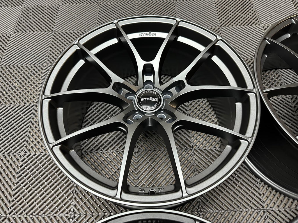 19" Ström STR-F1