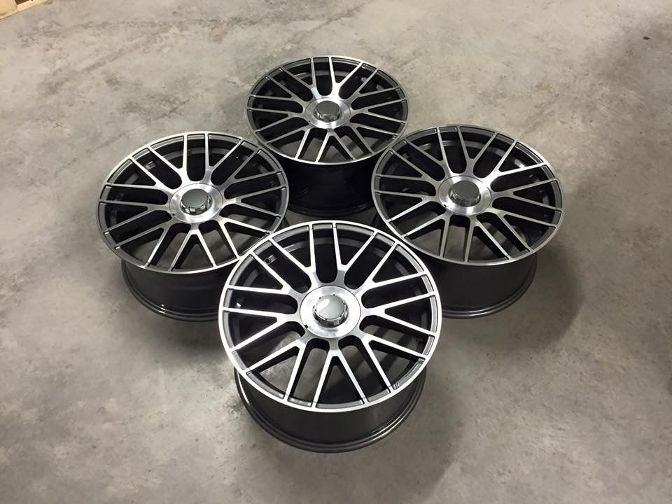 20″ Staggered lättmetallfälgar i AMG-stil – Silver