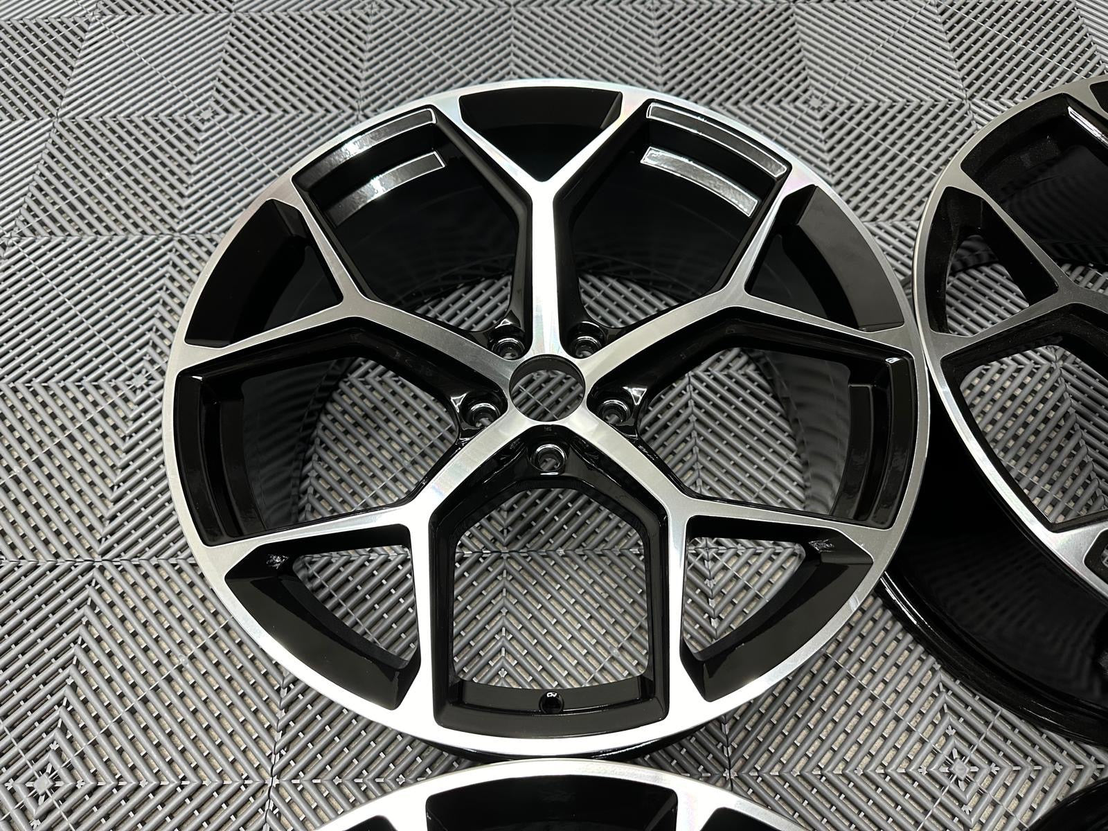 20" Lättmetallfälgar i RS6-stil – Svart/Silver