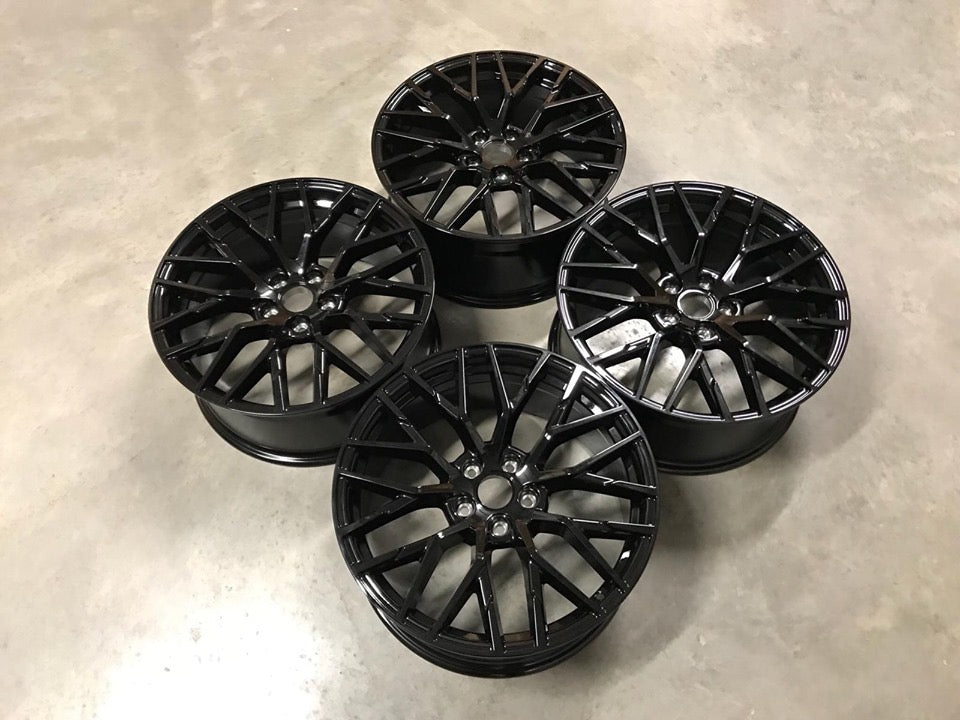 Audi R8 stil – Blank Svart