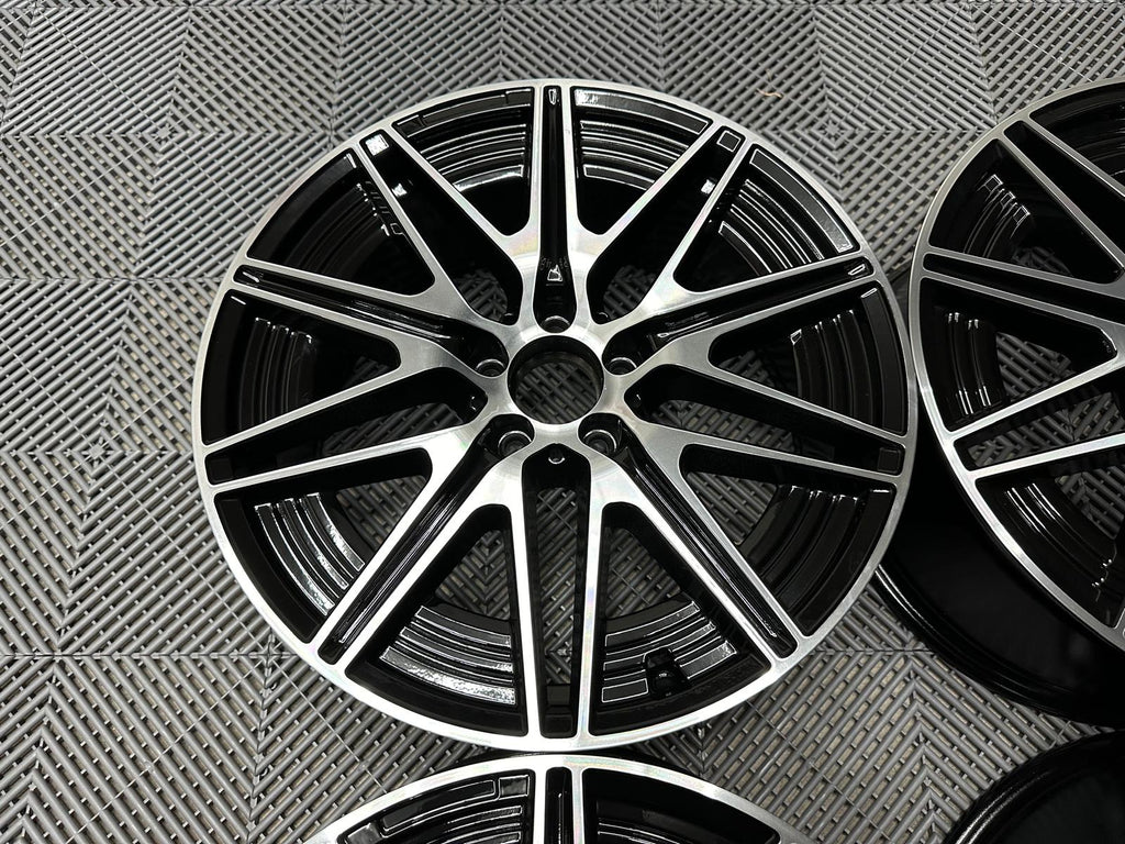 2024 C43 AMG Inspirerade Lättmetallfälgar