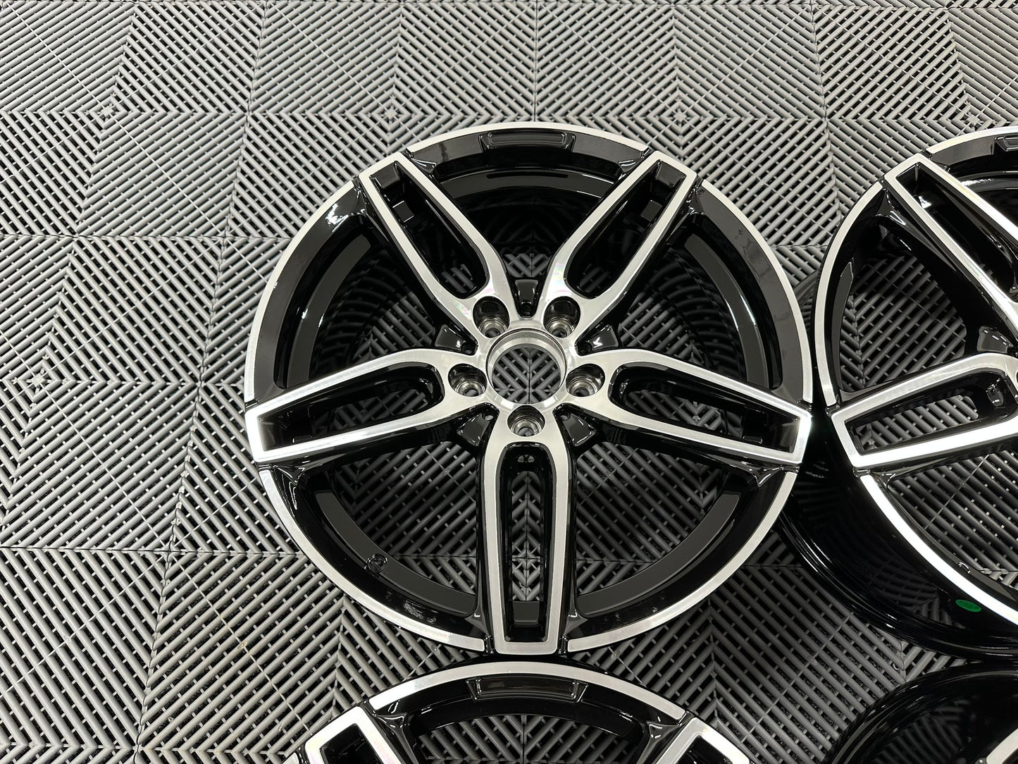 AMG Sport Inspirerade Lättmetallfälgar