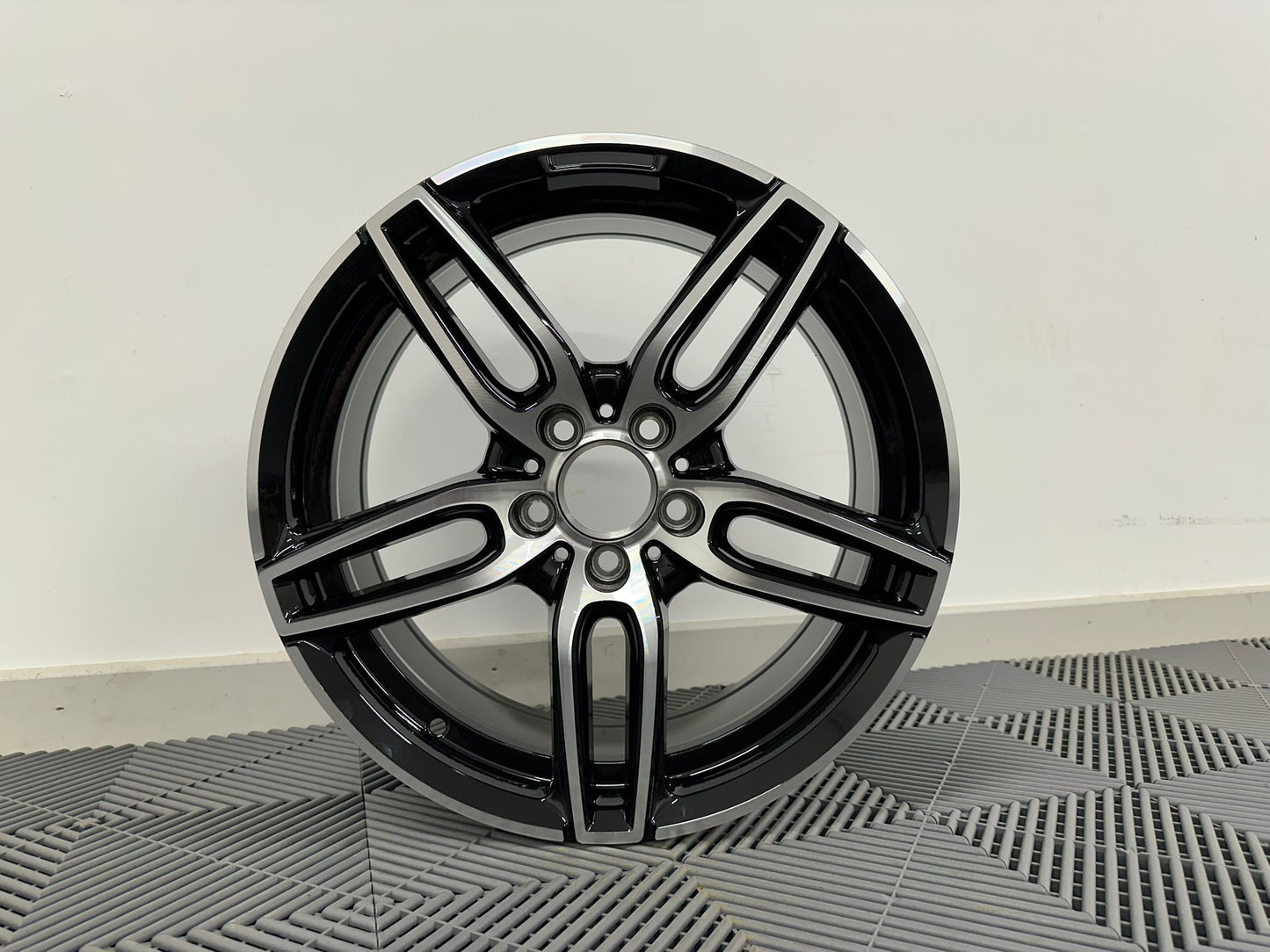 AMG Sport Inspirerade Lättmetallfälgar