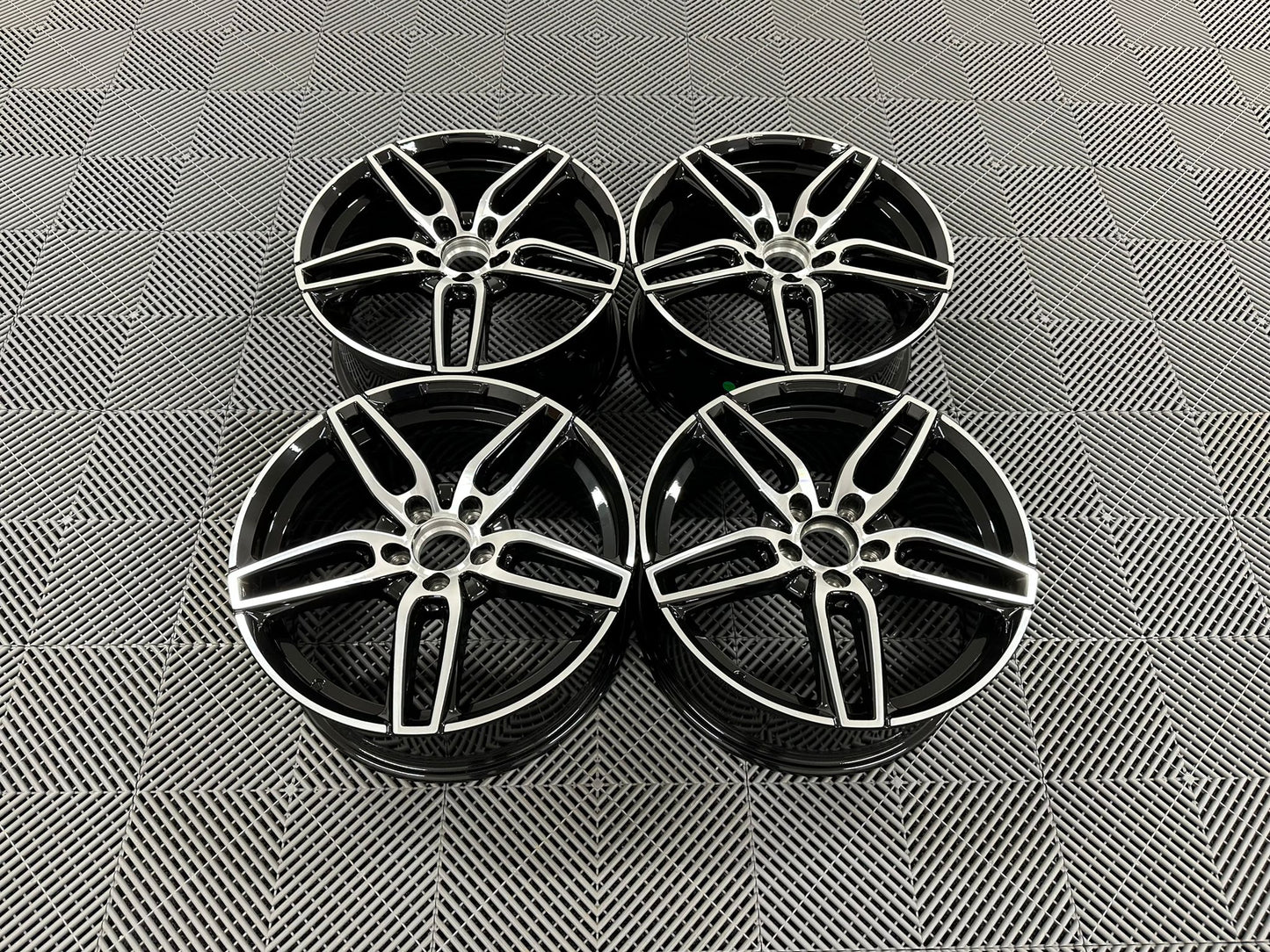 AMG Sport Inspirerade Lättmetallfälgar