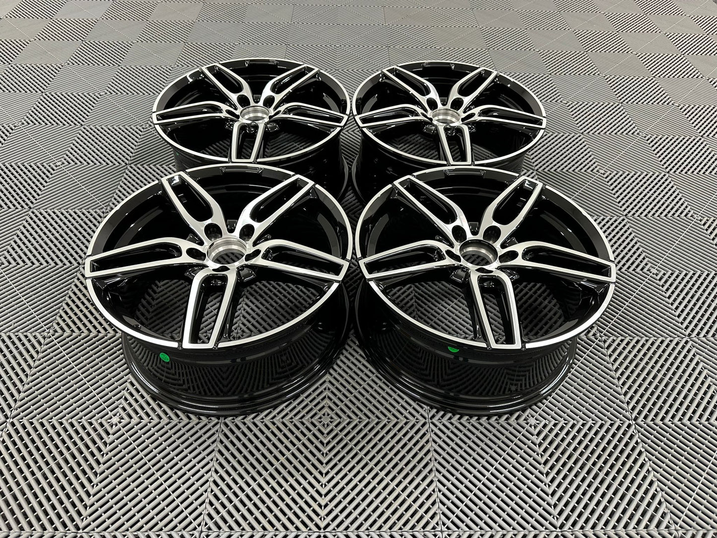 AMG Sport Inspirerade Lättmetallfälgar