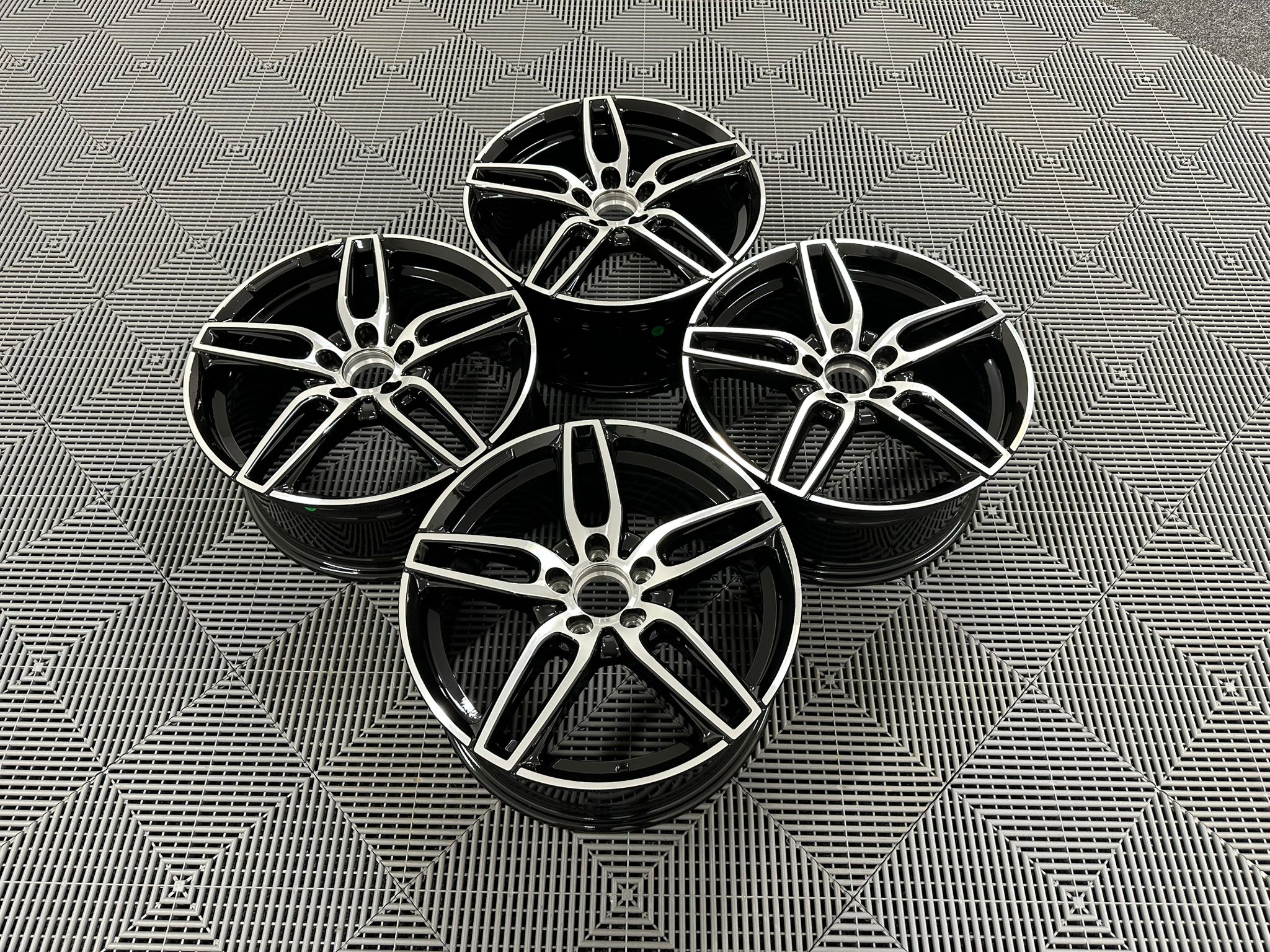 AMG Sport Inspirerade Lättmetallfälgar