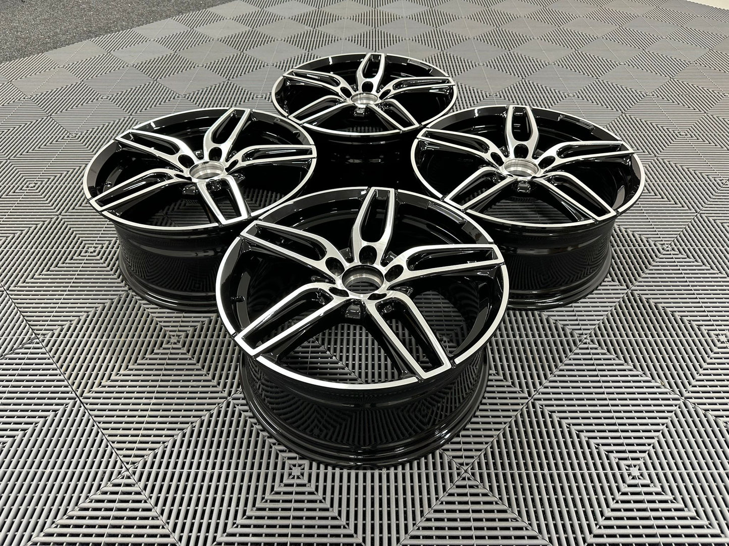 AMG Sport Inspirerade Lättmetallfälgar