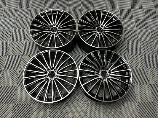 2024 AMG Twist Inspirerade Lättmetallfälgar
