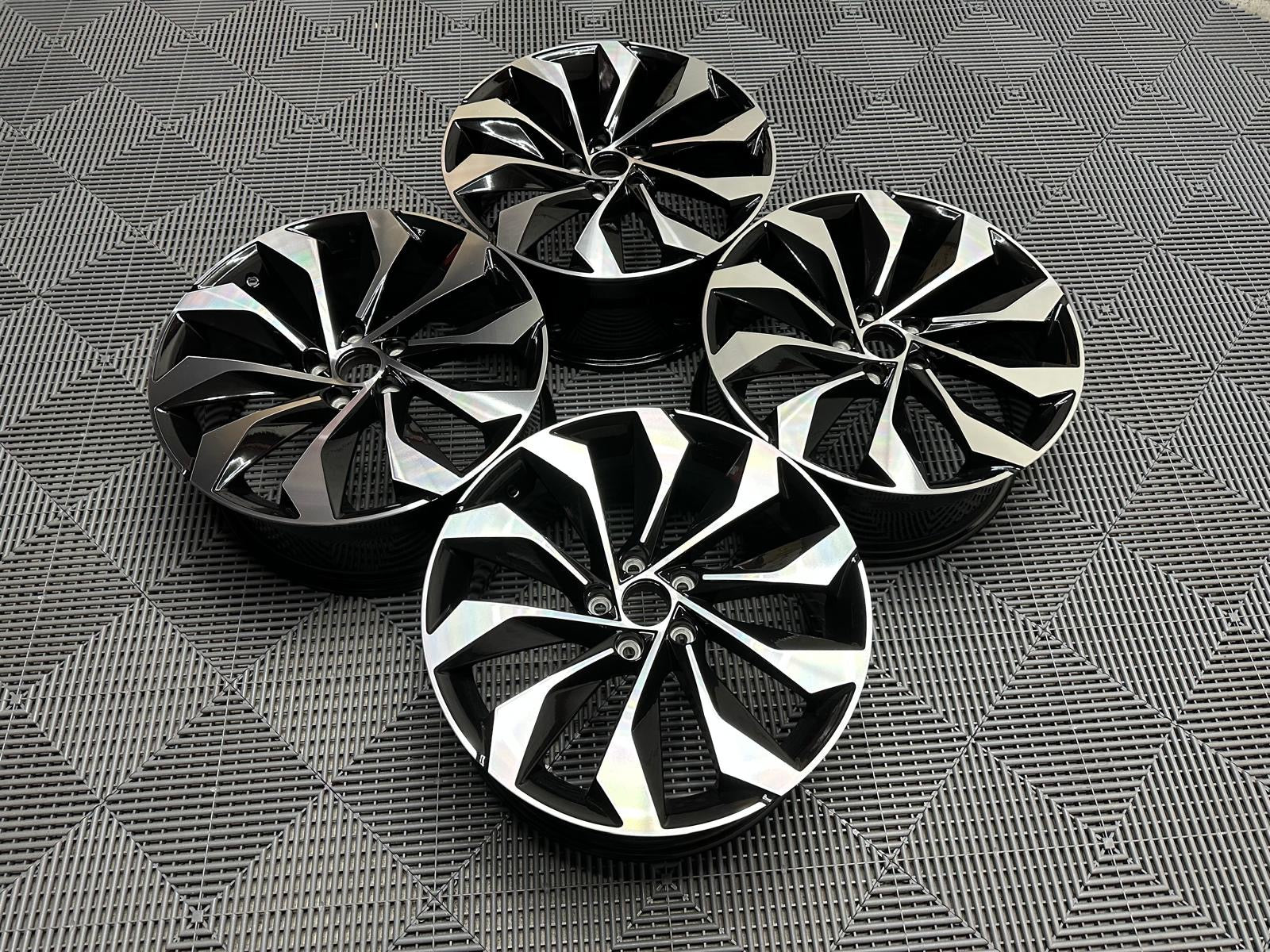 Skoda Fornax Inspirerade Lättmetallfälgar