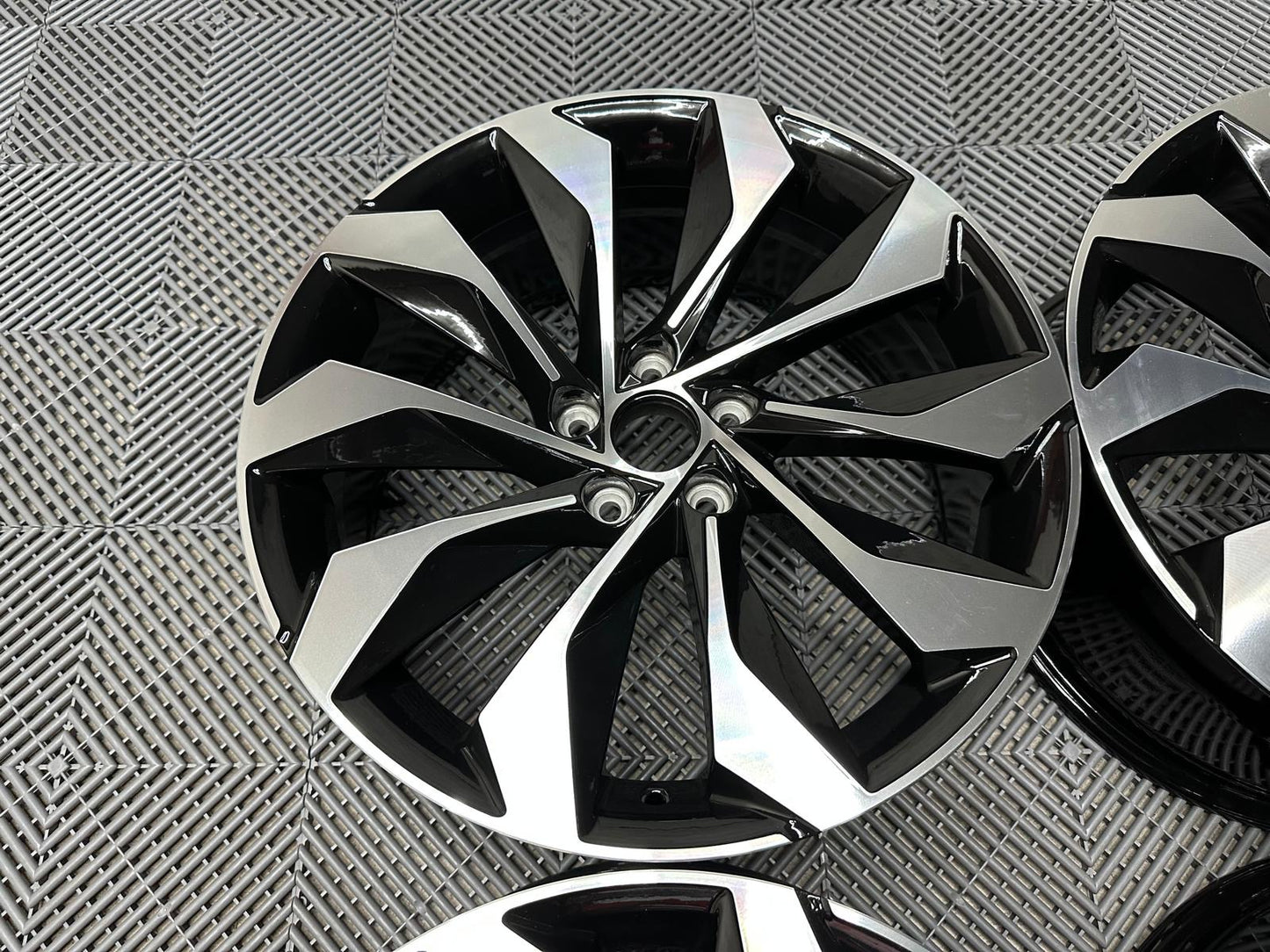 Skoda Fornax Inspirerade Lättmetallfälgar