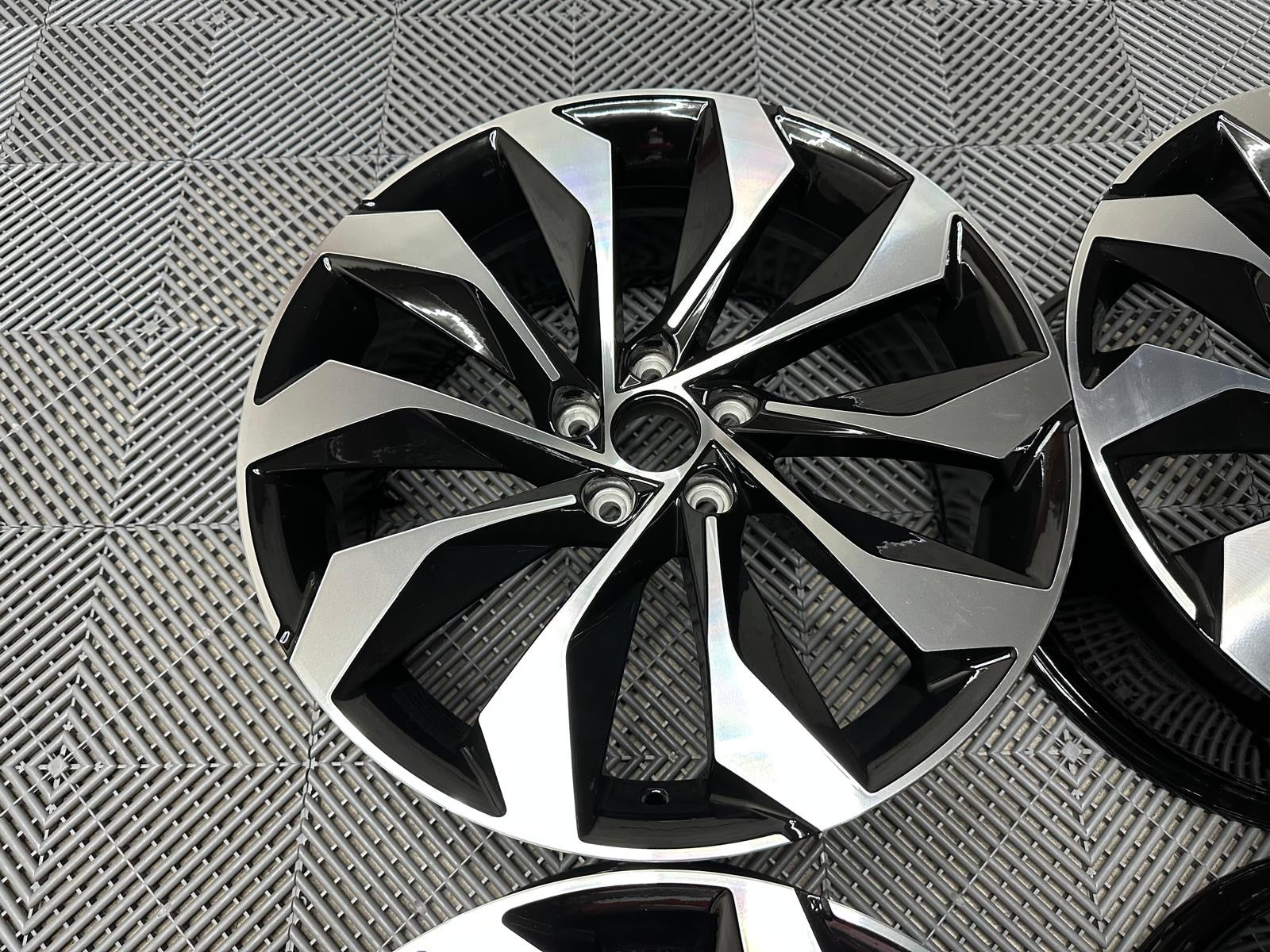 Skoda Fornax Inspirerade Lättmetallfälgar