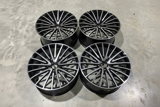 GLS Multi Spoke Inspirerade Lättmetallfälgar