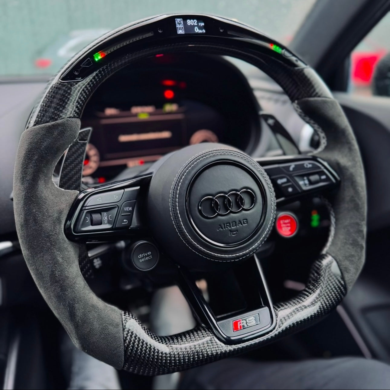 Audi RS sportratt med LED-display