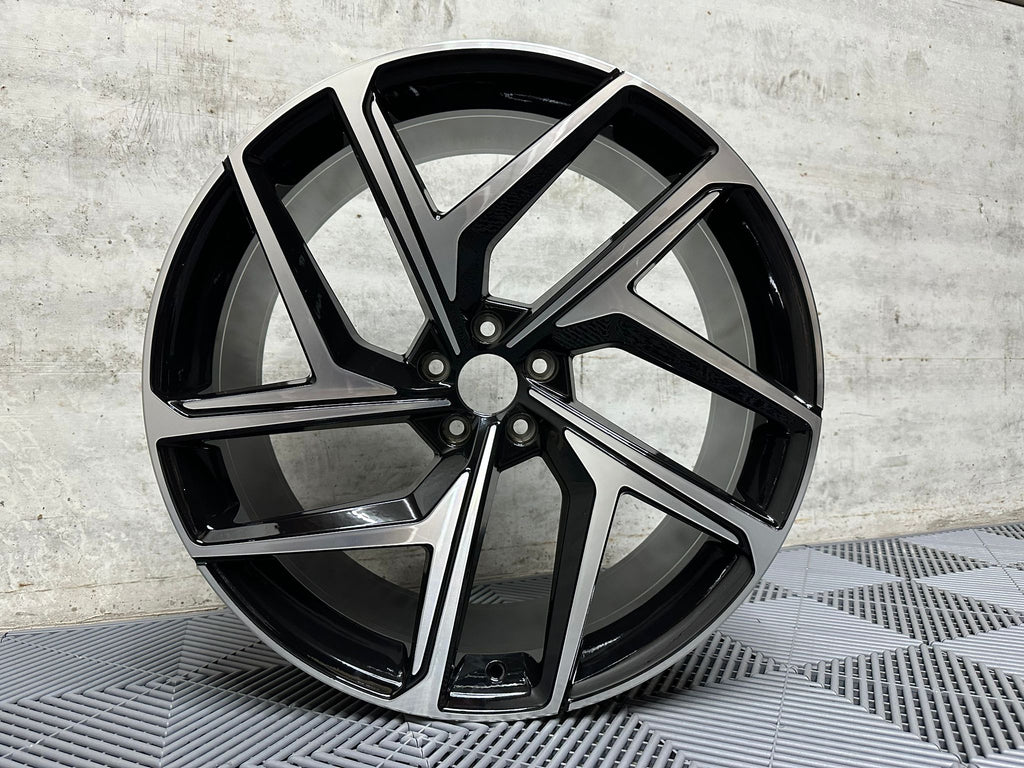 Q6 E TRON Inspirerade Lättmetallfälgar