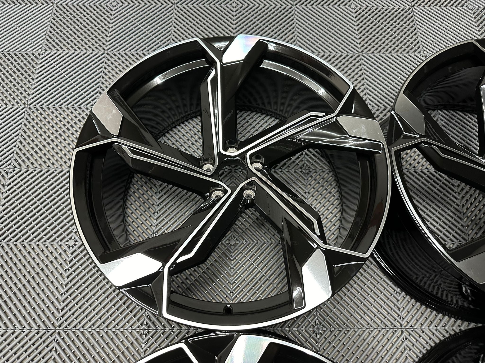 2024 Q8 E-Tron Inspirerade Lättmetallfälgar