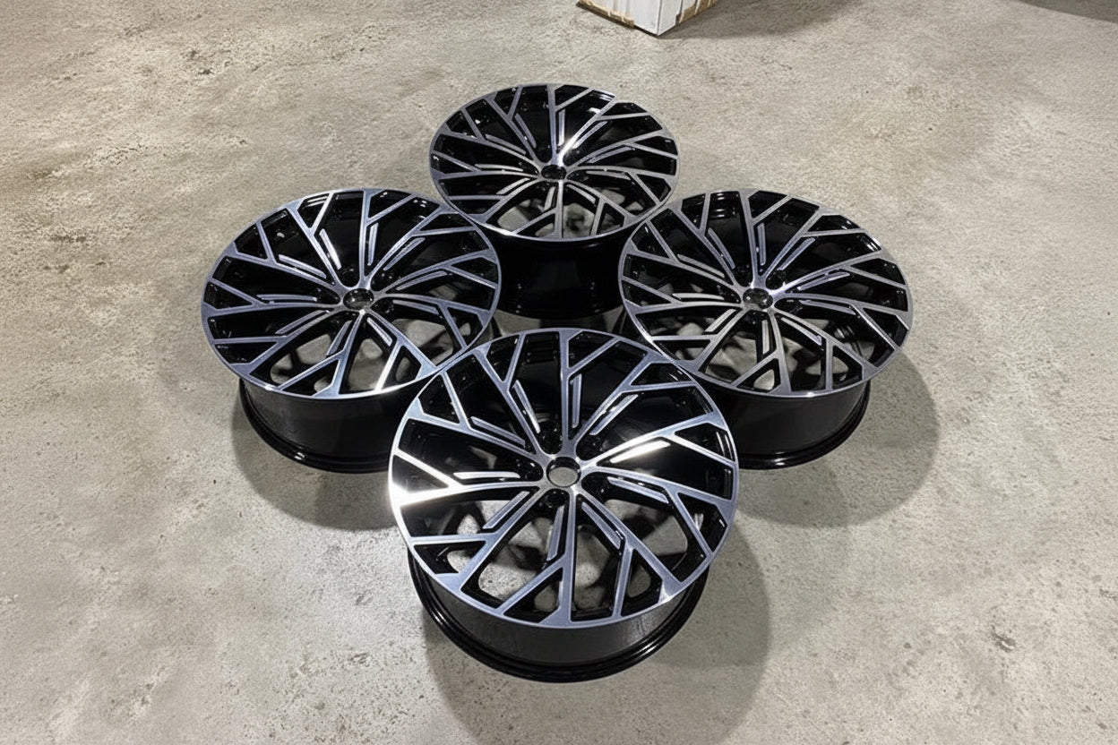 2022 Audi S8 Inspirerade Lättmetallfälgar