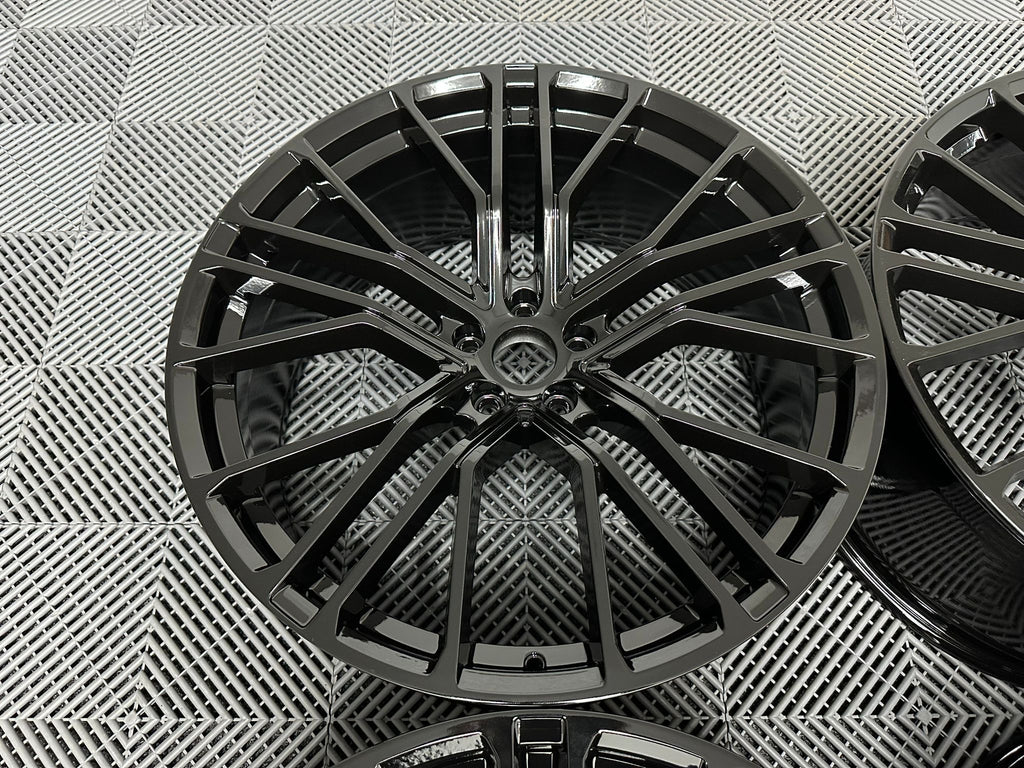 SQ8 PRESTIGE Inspirerade Lättmetallfälgar