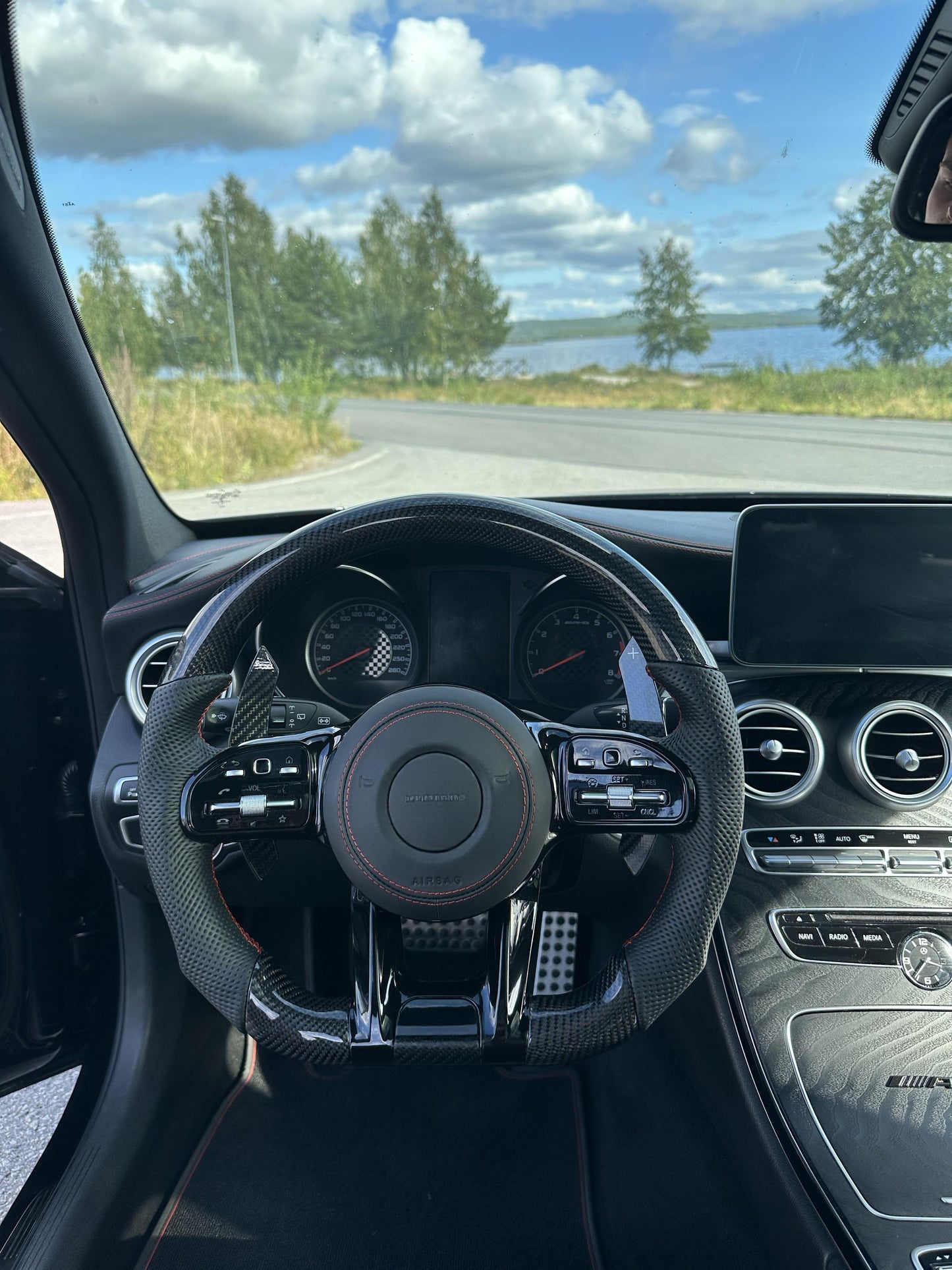 Facelift ratt till Mercedes - Kolfiber