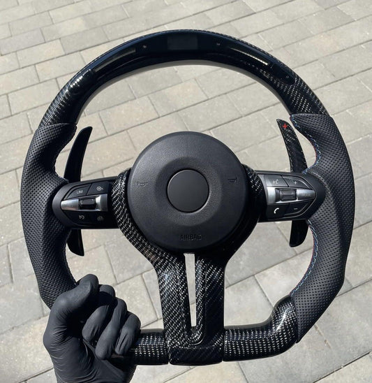 Sportratt i Kolfiber med LED-display – Passar BMW F‑ och G‑serien