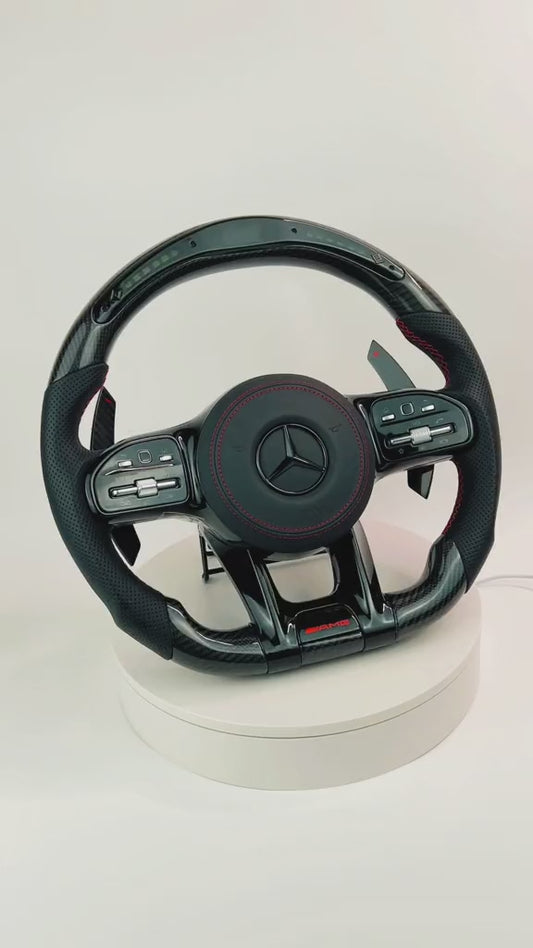 Mercedes-Benz AMG Performance Ratt – Kolfiber & LED-display